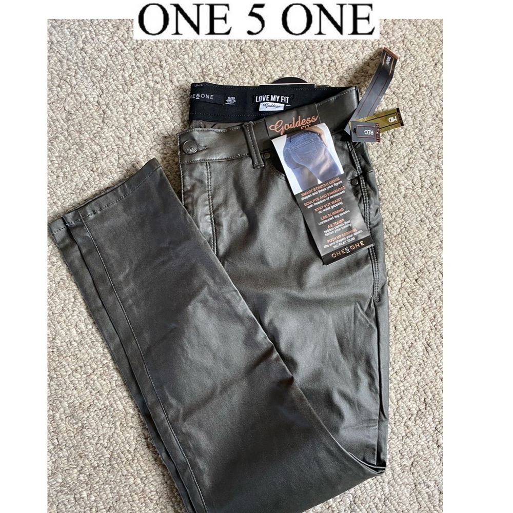 NWT One 5 One size 16/33 Goddess fit skinny mid rise  faux leather (2 pairs)